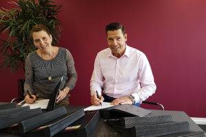 progros_Bonusausschuettung_Jochen_Oehler_Peggy_Rosche progros_Bonusausschuettung_Jochen_Oehler_Peggy_Rosche